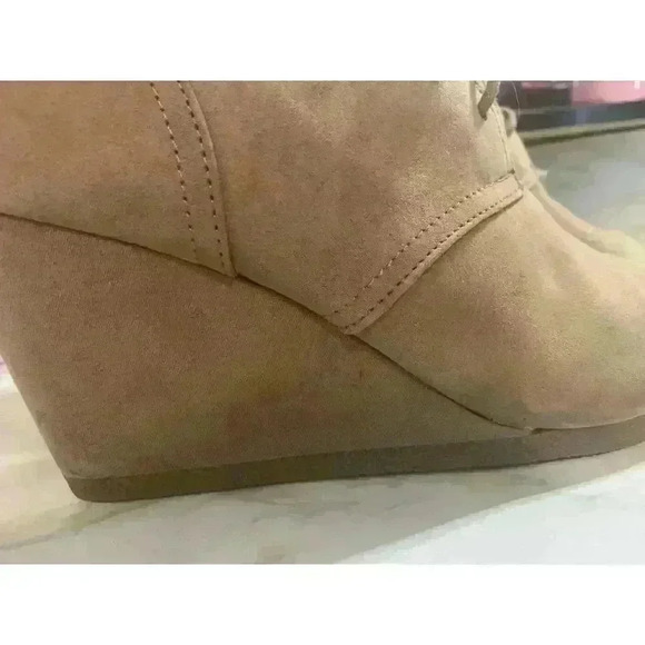 Women's Bessie Microsuede Wedge Bootie - Picture 5 of 7